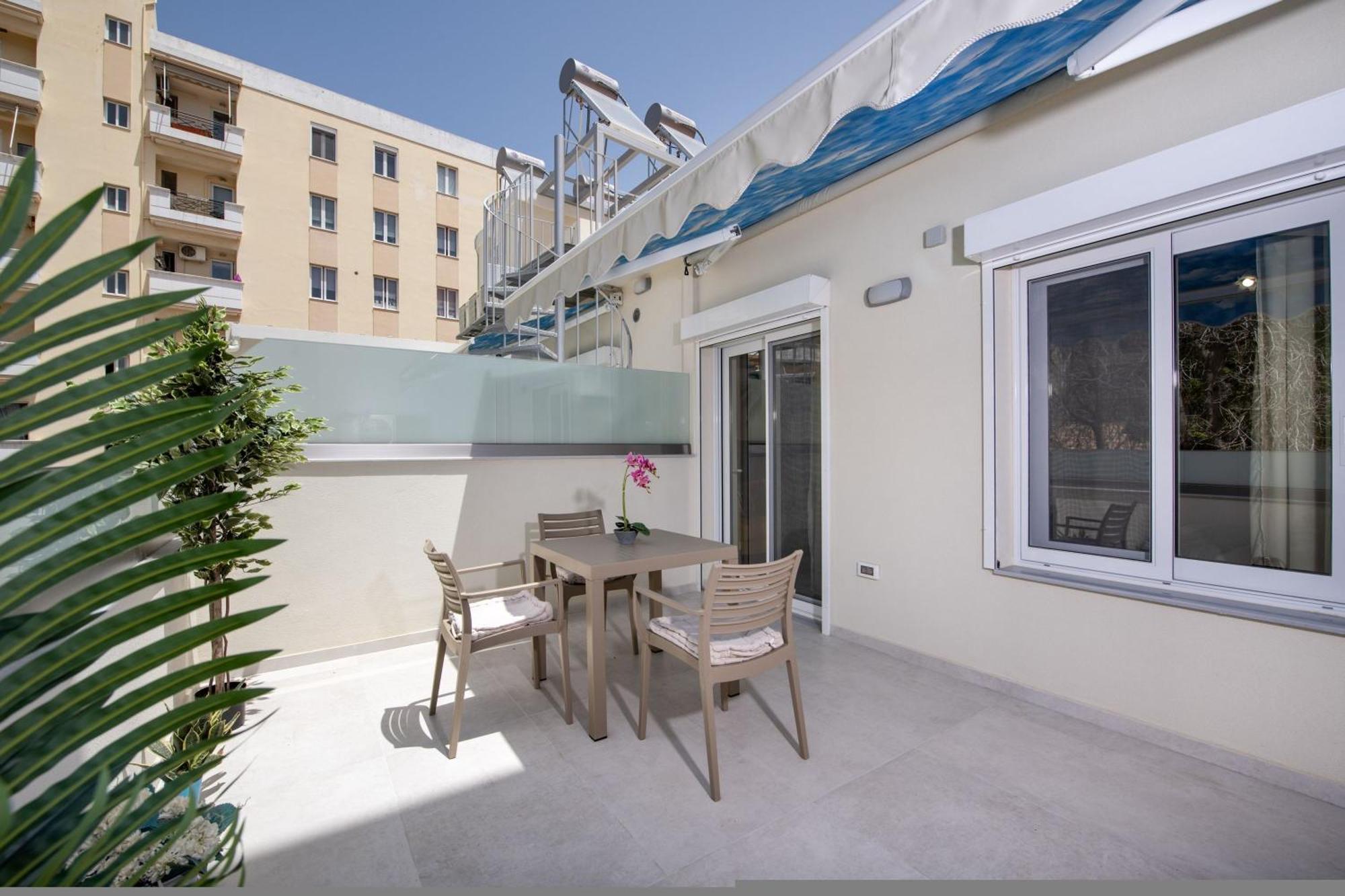 Cherry Central Luxury Suites Chania  ภายนอก รูปภาพ