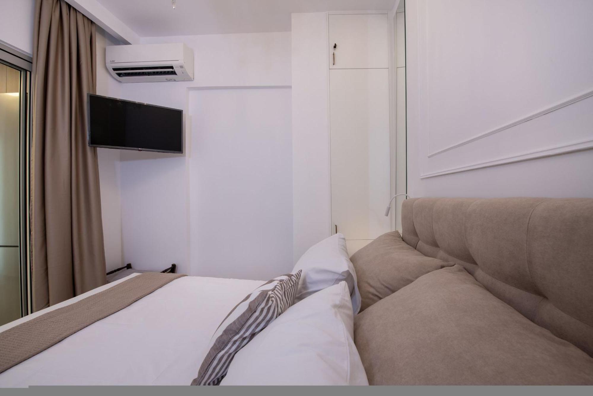 Cherry Central Luxury Suites Chania  ภายนอก รูปภาพ